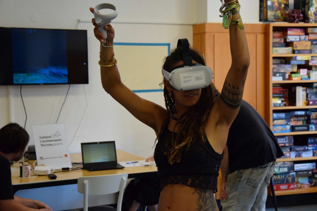 Mediálka hrou srpen 2023